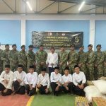 Keceriaan Anak Yatim Piatu Pondok Pesantren Al-Munawaroh, Keluarga Besar Yonif R 755 Kostrad Berbagi Kebahagiaan