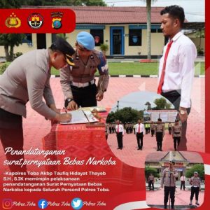 Kapolres Toba Bersama Pejabat Utama dan Anggota Melaksanakan Penandatanganan Pakta Integritas Personil Polres Toba