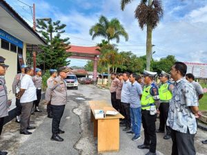 Polres Toba Gelar Tes Urine Dadakan Kepada Seluruh Jajaran Personil
