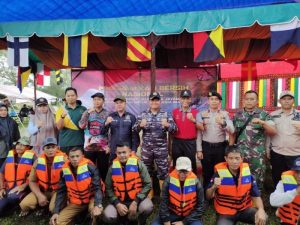 Meriahkan Rangkaian HUT TNI AL, Lanal Simeulue Bersama Pemerintah dan Masyarakat Laksanakan Program Kali Bersih
