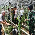 Dalam Rangka HUT Ke-78 TNI Th. 2023, TNI AL Lanal Bandung Laksanakan Gerakan Nasional Ketahanan Pangan Th. 2023