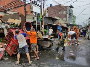 Babinsa Koramil 07/Kemayoran Melaksanakan Kegiatan Kerja Bakti Bersama Warga Binaan