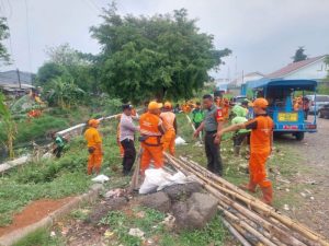 Penghijauan dan Lestarikan Lingkungan, Koramil 06/Cakung Bersama Tiga Pilar Cek Lokasi Lahan Tanam