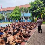 Binluh Polsek Ciledug di SMPN 24, Polisi Ajak Pelajar Hindari Kenakalan Remaja