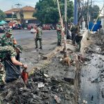 Koramil 02/Pondok Gede Bersama Stakeholders terkait, Laksanakan Karya Bakti Gabungan Upaya Pencegahan Banjir