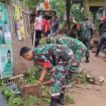 Antisipasi Penyebaran Penyakit, Koramil 02/Pondok Gede Bersama Warga Lakukan Karya Bakti Bersihkan Lingkungannya