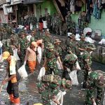 Antisipasi Banjir Kodim 0501/Jakarta Pusat Melaksanakan Karya Bakti Bersama Tiga Pilar Dan Stakeholder Lainnya