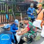 Babinsa Koramil 07/Kemayoran Dan Anggota PPSU Melaksanakan Kerja Bakti Bersama
