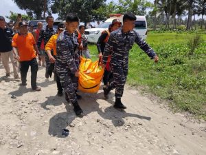 Tim SAR Lanal Nias Bersama Tim SAR Gabungan Berhasil Evakuasi Satu Jenazah di Perairan Pantai Arus Damai Lagundri