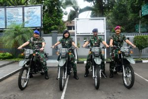 Pangkalan TNI AL Bandung Terima 5 Unit Motor Trail Dari Kemhan