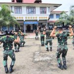 Jaga Kebugaran Fisik dan Naluri Tempur, Prajurit Lanal Nias Laksanakan Lari Siang Bersenjata