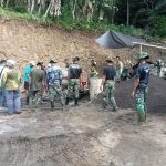 Kurang Lebih 100 Personel Terlatih Menyerbu Perkampungan Warga