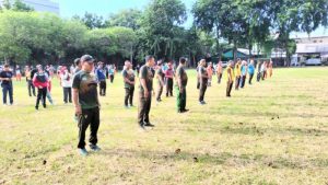 Jaga Kebugaran Koramil 07/Kemayoran dan Tiga Pilar Melaksanakan Olahraga Bersama