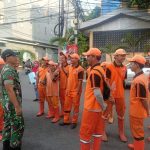 Babinsa Koramil 02/Sawah Besar Melaksanakan Komsos Bersama Anggota PPSU