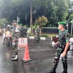 Rindam Jaya/ Jayakarta Membagikan Takjil Gratis Kepada Pengguna Jalan dan Masyarakat Sekitar