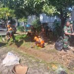 Karya Bhakti Koramil Kramatjati Bersihkan Genangan Air, Cegah Demam Berdarah
