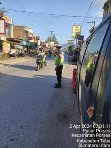 Polres Toba Menggelar Pengaturan Lalu Lintas Di Pagi Hari