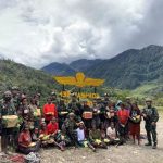 Prajurit Yonif 432/Wsj Kostrad Berikan Bansos Kepada Warga Distrik Dal Papua