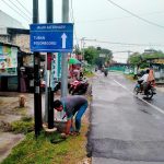 Antisipasi Kemacetan Dishub Bojonegoro Pasang Rambu Alternatif Petunjuk Arah Jelang Lebaran