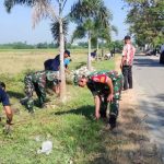 Dukung Pencanangan BBGRM XXI, Babinsa Koramil Dander Bojonegoro Karya Bakti bersama Masyarakat