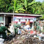 Bersama Warga, Satgas TMMD 120 Kodim Bojonegoro bersih-bersih Area Pasar Taji