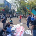 Puluhan Wartawan Lamongan Turun Kejalan Tolak RUU Penyiaran