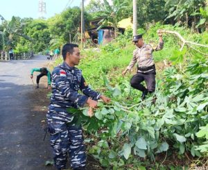 Peduli Lingkungan, Babinpotmar Lanal Tarempa Ikuti Kegiatan “Berlian”