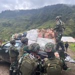 Prajurit Koops Habema Sinergi Bersama Warga Mbua Jaga Keamanan Wilayah di Nduga Papua