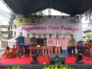 Babinsa Koramil 04/Gambir Monitoring Kegiatan Pagelaran Seni Budaya