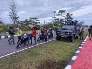 Antisipasi Keamanan Menjelang 1 Juli 2024, Kodim 1715/Yahukimo, Polres Yahukimo dan Satgas Yonif 6 Marinir Gelar Patroli