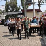 Hari Bhakti Adhyaksa ke 64, Kapolres beserta Dandim Bojonegoro Beri Kejutan Kajari Bojonegoro