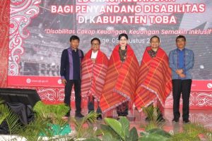 OJK Edukasi Disabilitas Tentang Keuangan Bupati Toba : Semoga Berdampak Bagi Percepatan Akses Keuangan