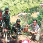 Danrem 051/Wkt Dampingi Pangkostrad dan Pangdam Jaya dalam Bakti Sosial Peduli Lingkungan di Sungai Ciliwung
