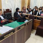Kasus Anak Pidanakan Orang Tua, Warga Berikan Dukungan Moril dengan Hadir di Persidangan