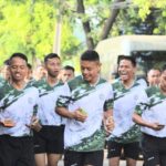 Prajurit Yonarhanud 6/BAY Melaksanakan Kegiatan Olahraga Lari Menggunakan Aplikasi Nike Run Club