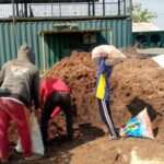 Penggunaan Kotoran Gajah sebagai Pupuk Organik di Urban Farming Korem 051/Wkt