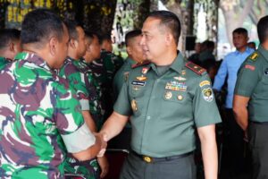 Jam Komandan, Danrem 052/Wkr Sampaikan Pesan Mendalam Kepada Prajuritnya