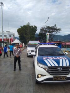 Satlantas Polres Toba Kawal Rombongan Atlet PON XXI Dari Penginapan Menuju Venue