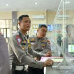 Pastikan Pelayanan Maksimal, Kasatlantas Polres Polres Kediri Kota Cek Samsat Kota Kediri