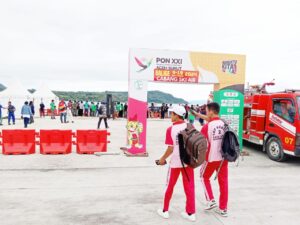 Antusias Anak-Anak Sekolah Saksikan Cabang Olahraga PON XXI Aceh-Sumut 2024 di Kab.Toba