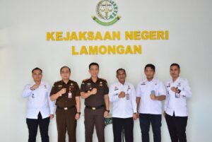 Komitmen Perkuat Sinergitas, Heri Sulistyo Kalapas Lamongan Kunjungi Kejaksaan Negeri Lamongan