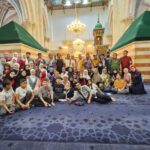 Puluhan Jamaah Satriani Wisata Merayakan Maulid Nabi di Masjidil Aqsho Menjadi Pengalaman Spiritual Tak Terlupakan
