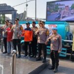 Polres Lamongan Distribusikan 15 Truk Air Bersih Kepada Masyarakat