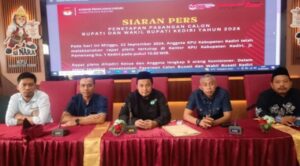 KPU Tetapkan Dhito-Dewi dan Deny-Mudawanmah Resmi Kontestan Pilkada Kabupaten Kediri 2024-2029
