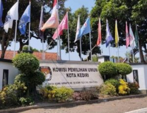 KPU Tetapkan Pasangan Vinandha dan Gus Qowwim Serta Ferry Silviana dan Regina Suwono, Dalam Pilkada Kediri 2024-2029