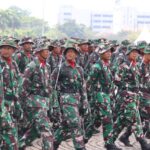 Prajurit Batalyon Arhanud 6/BAY Mengikuti Latihan Parade Upacara HUT TNI ke 79 Tahun