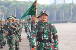 Prajurit Batalyon Arhanud 6/BAY Mengikuti Gladi Upacara Parade dan Defile Di Monas
