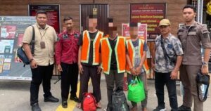 Kejari Lamongan Melaksanakan Eksekusi Tiga ABH ke LPKA Blitar