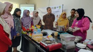 Cegah Stunting, Solusi Bangun Indonesia Dukung Pelatihan Pengolahan Makanan Lokal Sehat di Tuban, Jawa Timur