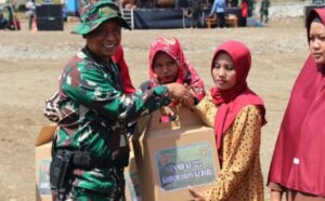 Tim Kesehatan Satgas TMMD ke 122 Berikan Layanan Kepada Masyarakat di Lokasi TMMD